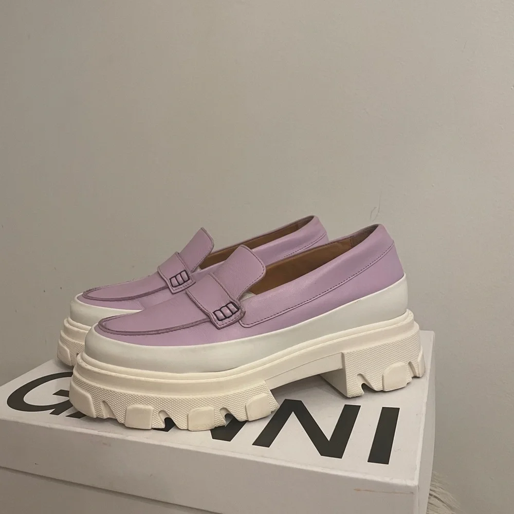 Ganni Orchid Blossom Chunky Loafer size 39(9) - Picture 2 of 7